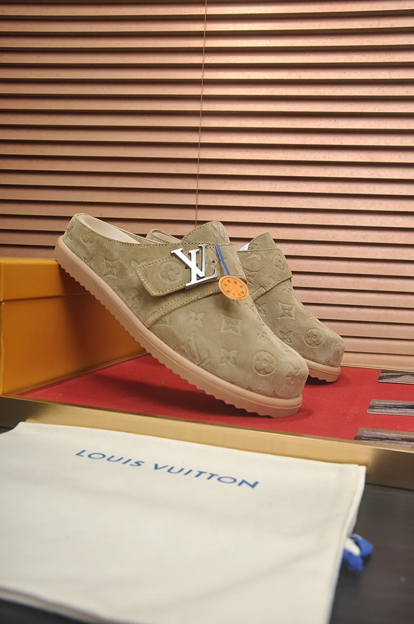 Men's men's shoes 💰520💶[LOUIS VUITTON] (cowhide lining) new style 🍀LV Louis Vuitton * - top version of LV classic semi-slip trendy shoes! Made of imported original cow suede cowhide, with a first layer of comfortable cowhide lining inside! Original wear-resistant rubber outsole! High quality products! Code number 38-45 (45 customized)